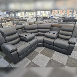 MNS Leather Corner sofa (230cmx230cm)